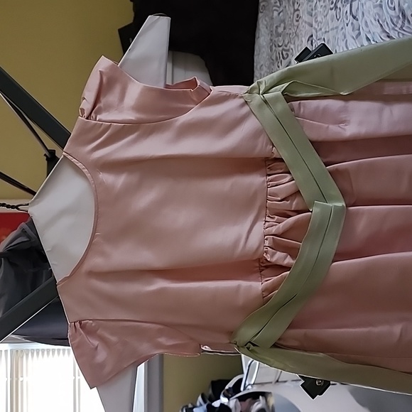 Dress - Picture 2 of 5